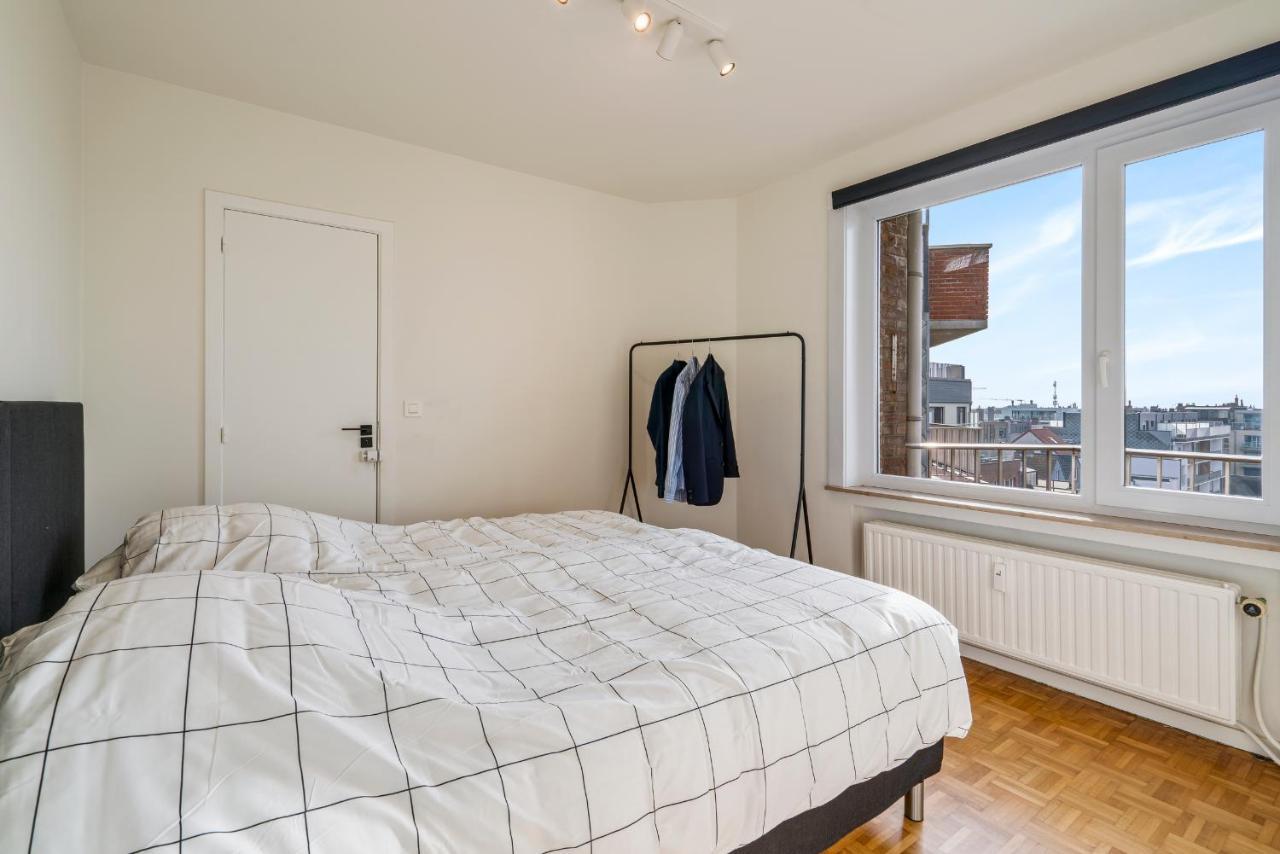 Fantastically Located Modern Apartment With Garage Available Oostende Bagian luar foto