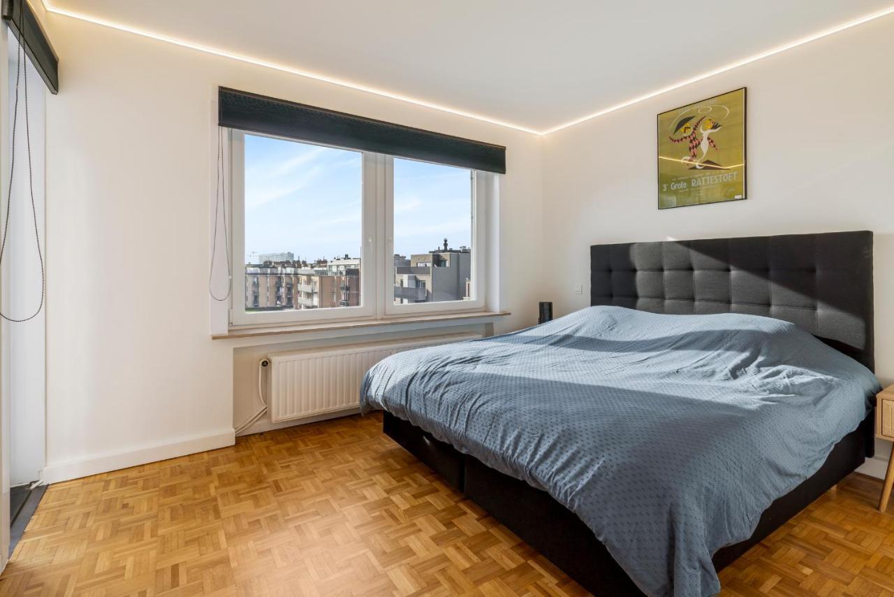 Fantastically Located Modern Apartment With Garage Available Oostende Bagian luar foto